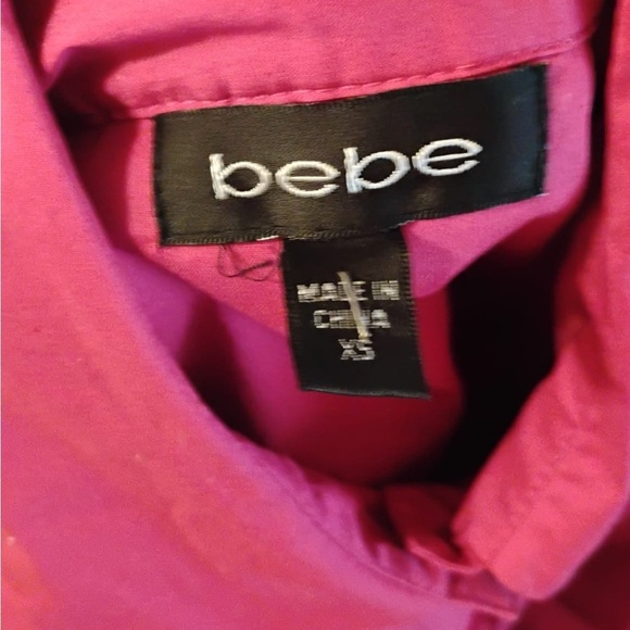 Bebe Textured Pleated Long Sleeve Cargo Style Long Sleeve Fashion Blouse Size XS - Picture 5 of 6